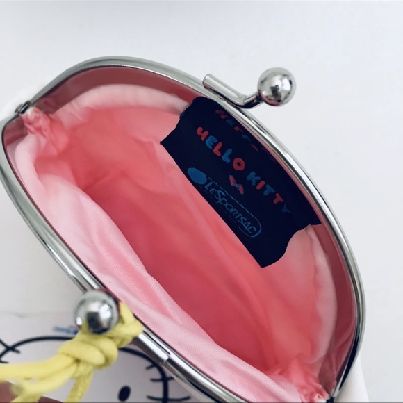 Hello Kitty LeSportSac Coinpurse Kisslock 45th Anniversary Limited Edition 2019 - Picture 4 of 10